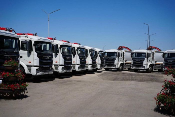 ​Кәдеге жарату алымының қаражатына Алматы 50 заманауи қоқыс таситын көлік алды​