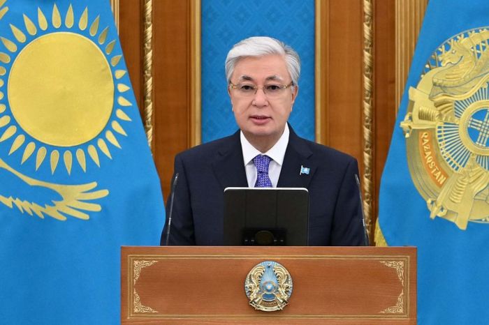 ​Тоқаев су шаруашылығы саласының қызметкерлерін құттықтап, марапаттады