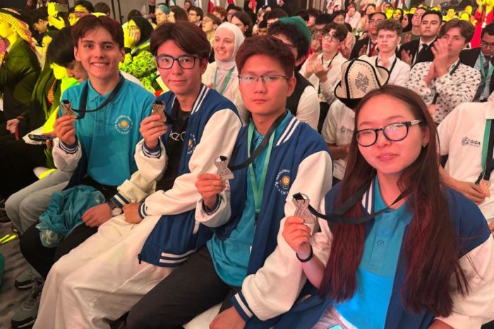 Қазақстандық оқушылар әлемнің үздік жас химиктері: IChO-2025 олимпиадасында төрт медаль иеленді