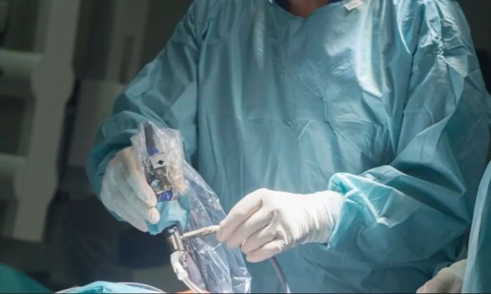 Атырауда көпбалалы ана сүндетке отырғызу бағасының қымбаттығына шағымданды