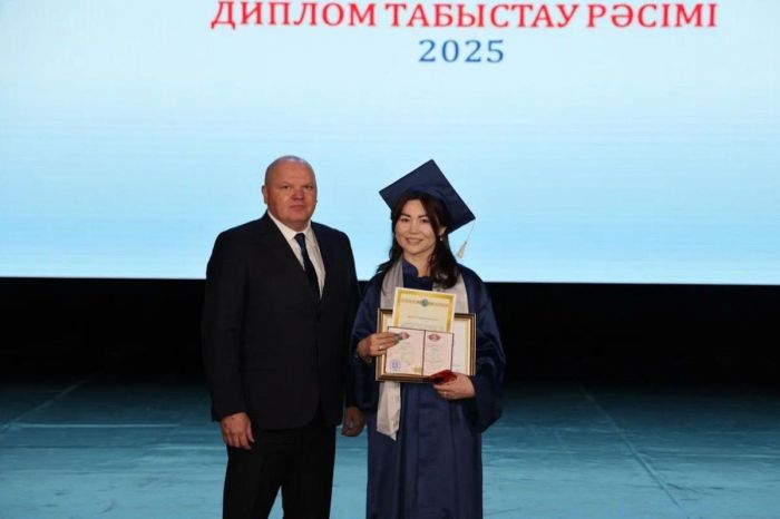 ​Атыраудың түлегі Әділет академиясының дипломын алды