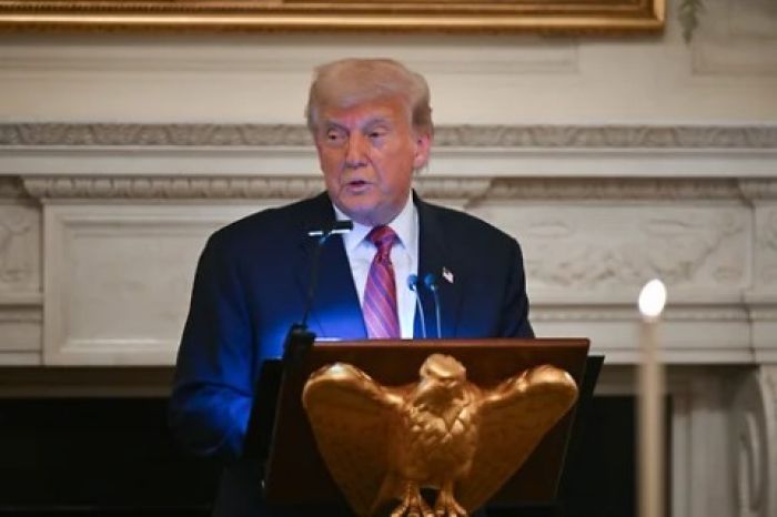 Трамп Иранға жаңа соққылар жасауға дайын екенін мәлімдеді