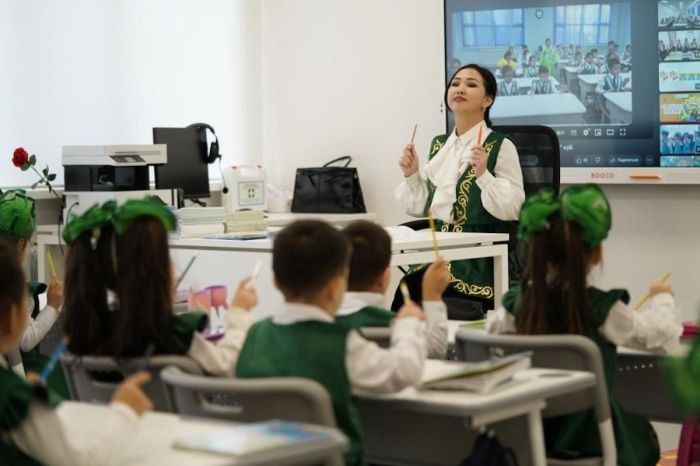 Мектепке - даярлықпен: «Балақайлар мектебі» ондаған мың баланы қамтиды