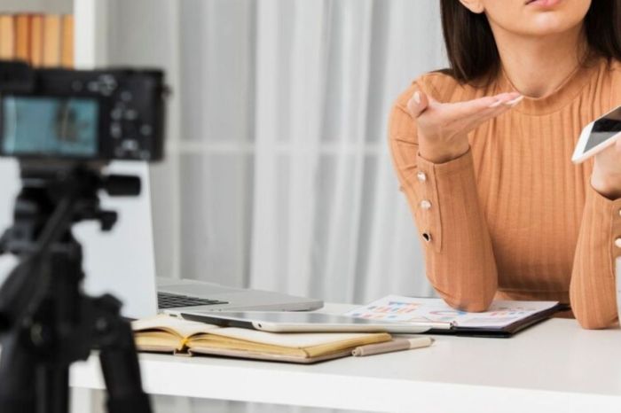 ​Атырауда алаяқтық бойынша айыпталған блогерге қатысты сот басталды