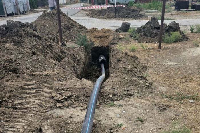 «Геолог» тұрғындары депутатпен кәріз мәселесін талқылады