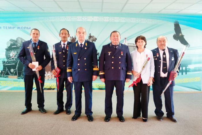 Атырауда үздік теміржолшылар ​марапатталды