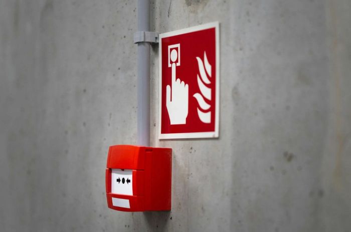 ​Индерде көпқабатты үйдің пәтерінен өрт шықты: 15 адам эвакуацияланды