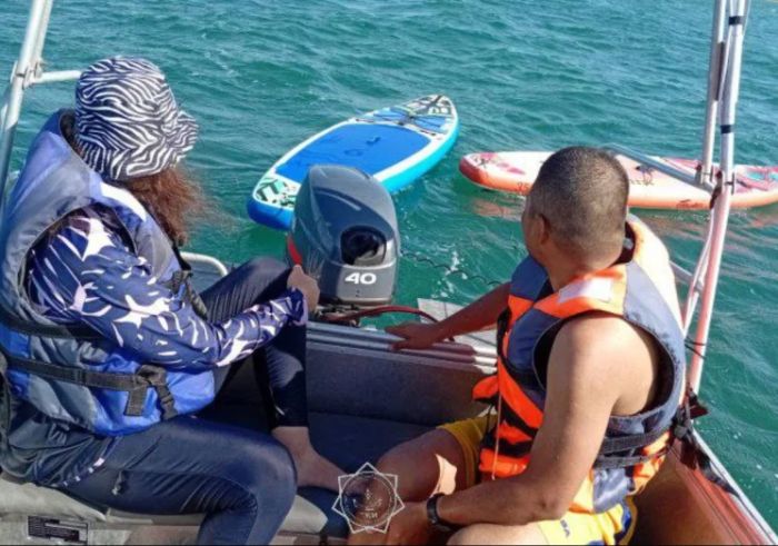 Каспий теңізінде SUP борд теуіп, жағадан алыстап кеткен адамдар құтқарылды