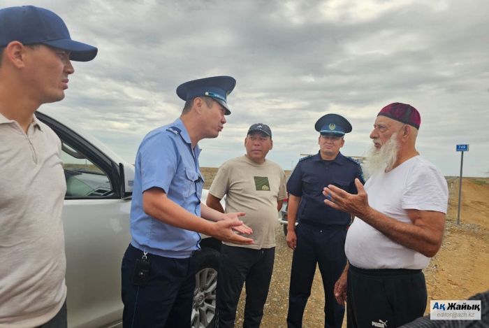 Тұрғындар Атырау – Астрахань трассасы бойындағы қоршауларға шағымдануда