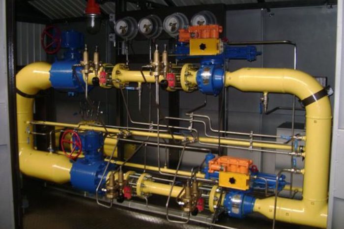 Газ бар, бірақ жетпей жатыр: Атырауда ​жаңа станциялар қашан іске қосылады?