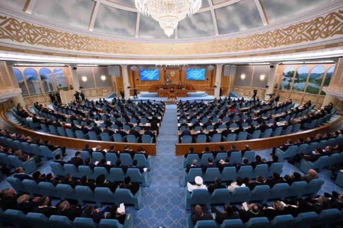 Тоқаев: «Қазақстан міндетті түрде цифрлық ел болуы керек»