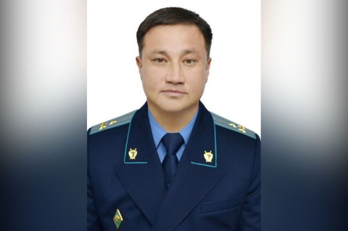 Ақтаудың прокуроры "масаң күйде бұзақылық" жасағаны үшін Алматы әуежайында ұсталды