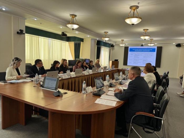 Еңбек министрлігінде мүгедектігі бар жандарға инклюзивті білім беру мәселесі талқыланды