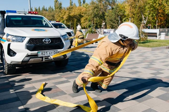 Атырауда өртке қарсы қызметтің 30 жылдығына арналған жарыстар өтті
