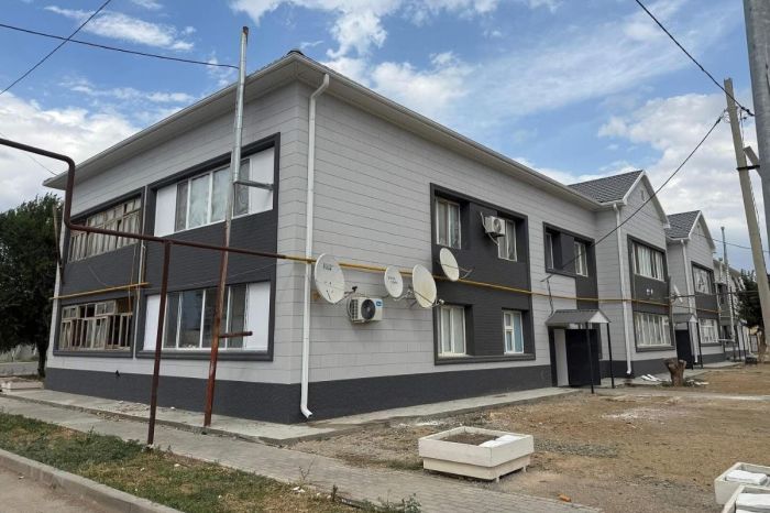 Мақат ауданындағы ескі үйлер қалай жаңартылуда