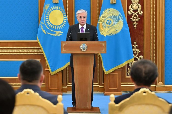 Қасым-Жомарт Тоқаев Қазақстанның болашағына үлес қосқан ұстаздарға алғыс айтты