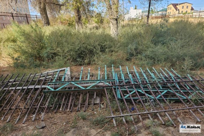 Құлсарыдағы саябақтан сән кетті