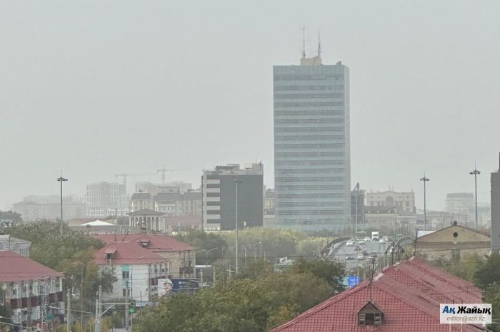 Каспийден көтерілген ақ шаң Атырауға жетті​​