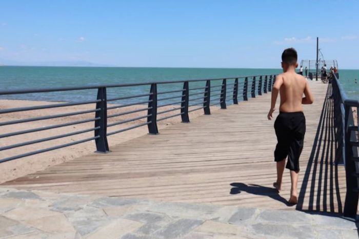 Қазақстанда ең жайлы жағажай таңдалды