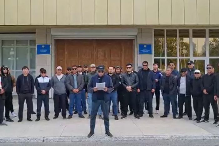 Ақтауда жұмыссыз азаматтар президентке үндеу жолдады