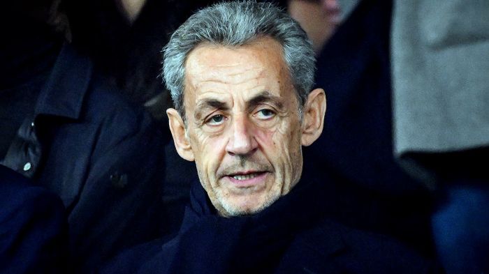 ​Николя Саркози жеке камерада жазасын өтейді