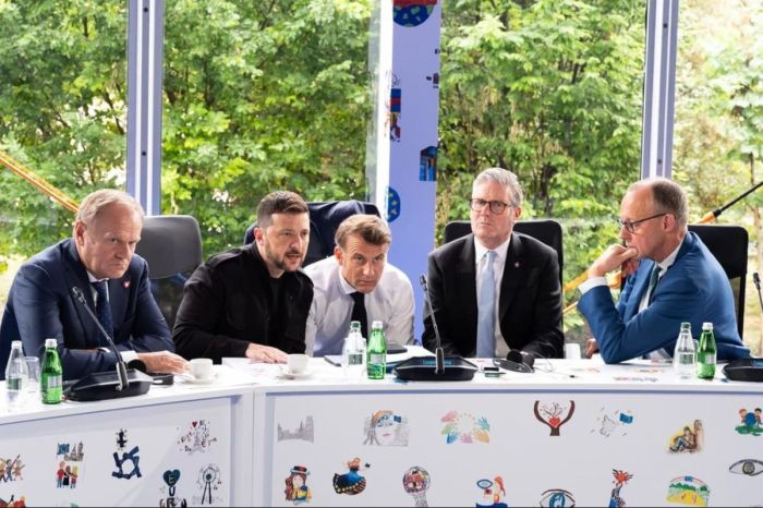 Еуропа Трамптың майдан шебіндегі атысты тоқтатуға шақырған үндеуін қолдады