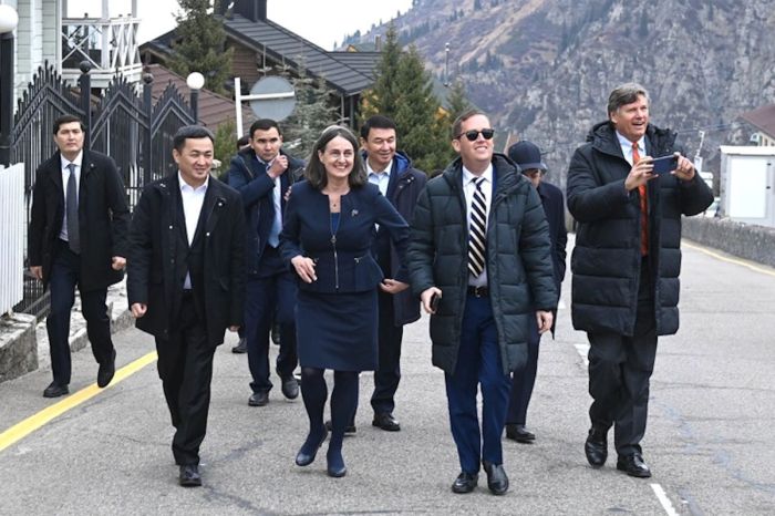 Алматыға АҚШ Мемлекеттік департаментінің өкілдері келді