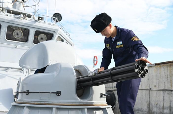 Қазақстан Әскери-теңіз күштерінің кемелері қысқы кезеңге дайын