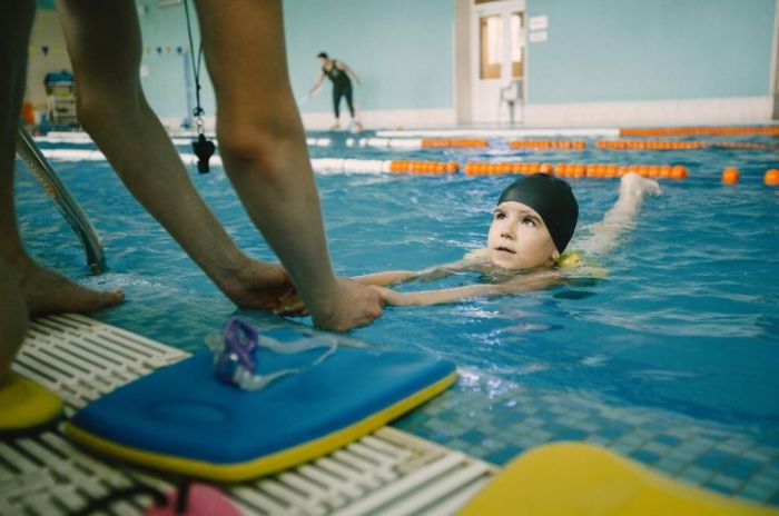 Қазақстанда жүзу сабағы мектеп бағдарламасына енгізіледі