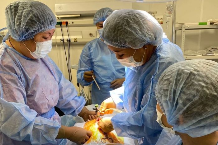 Атырауда дәрігерлер әйелдің ана болу мүмкіндігін сақтап қалды