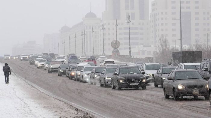 ​​Қазақстанда жолға тұз себуге тыйым салынады: жаңа стандарт бекітілді 