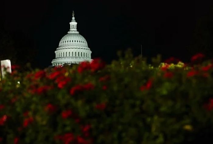 Трамп АҚШ-тағы шатдаунның жақын арада аяқталатынын мәлімдеді