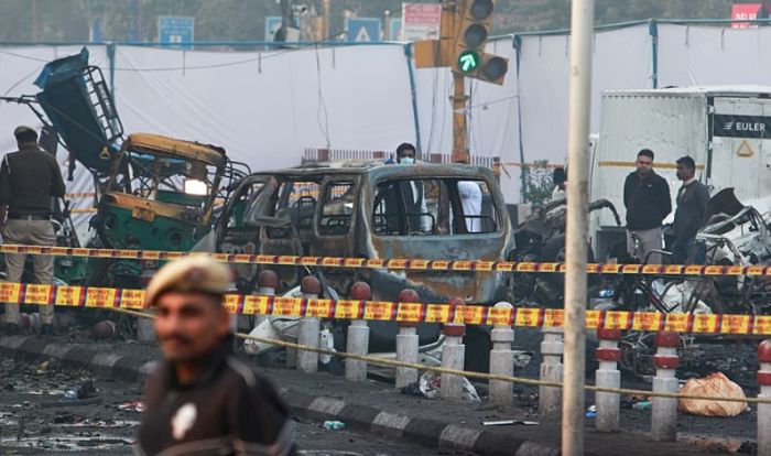 Нью-Делидегі көлік жарылысы теракт ретінде тергелуде