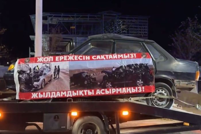 Атырау көшелеріндегі қираған көліктер: полиция жол-көлік оқиғасының салдары қандай болатынын көрсетті