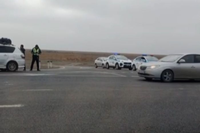 Исатай ауданында оң жақтан басқарылатын көлік жүргізушілері жаппай тексерудің мәнісін түсіндіруді талап етіп отыр