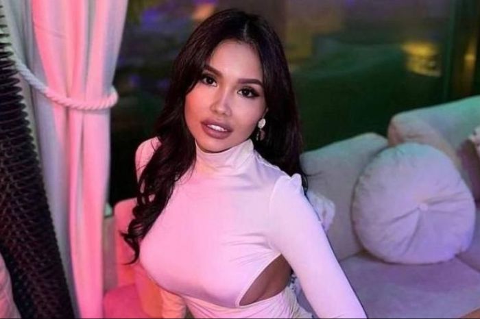 «Элиталық эскорт» ісі: Айканың жазасы екі жылға кейінге қалдырылды