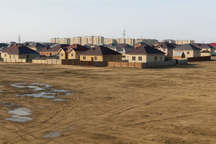 Құлсарыда жер беру тоқтап тұр: 16 мың адам кезекте