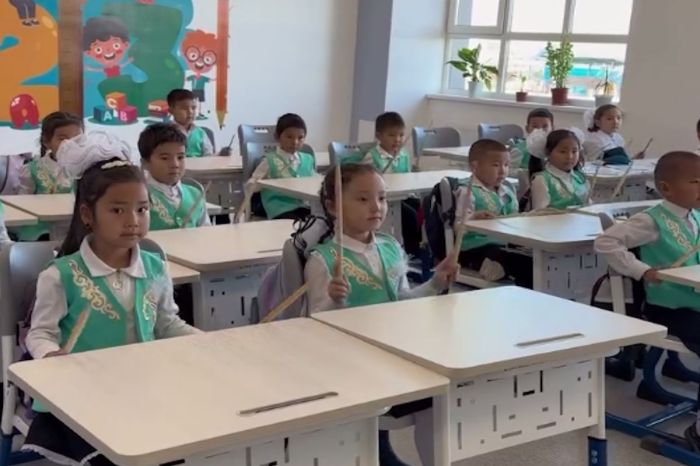 Атырау мектептерінде жұма сайын ұлттық құндылық дәріптеледі