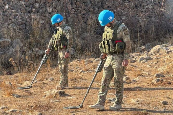 Қазақстандық бітімгерлер Голан жоталарында мыңнан астам қауіпті затты жойды