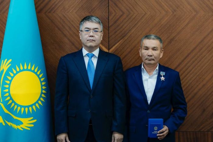 Ерен еңбегі еленгендер: Атырауда жұмысшылар марапатталды