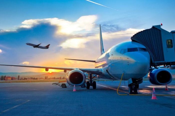 ​Авиаотын бағасын негізсіз көтерген әуежайларға айыппұл салынды