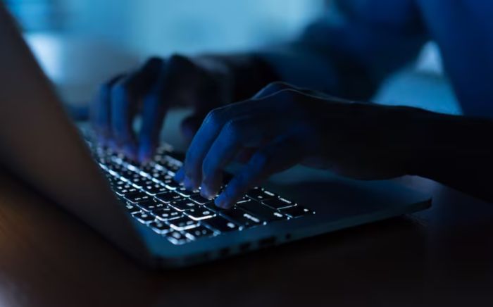 WhatsApp-та кибералаяқтықтың жаңа түрі пайда болды: полиция сақ болуға шақырады 