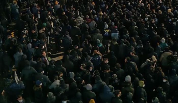 Иранда режимге қарсы наразылық күшейді