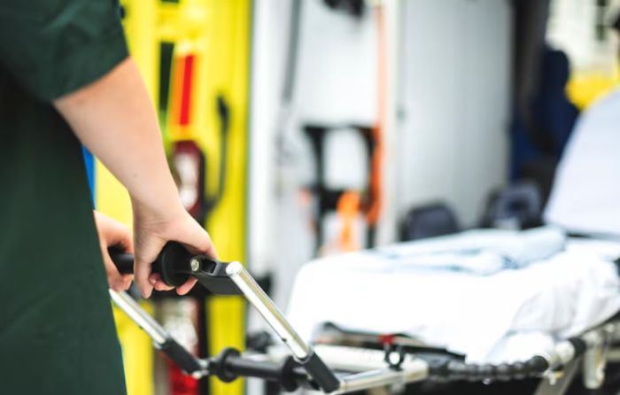 ​Елорда прокурорлары жедел медициналық жәрдем станциясында жымқыру фактілерін анықтады