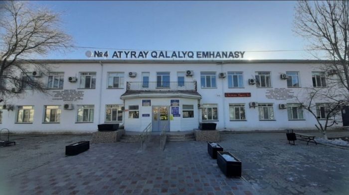 «Бізді пациенттердің орнына анализ тапсыруға мәжбүрледі»: Атыраудағы емхана қызметкерлері басшылыққа шағымданды