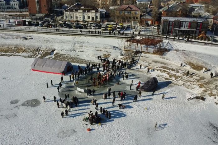 Атырауда Крещение мерекесіне орай шомылу рәсімі өтті