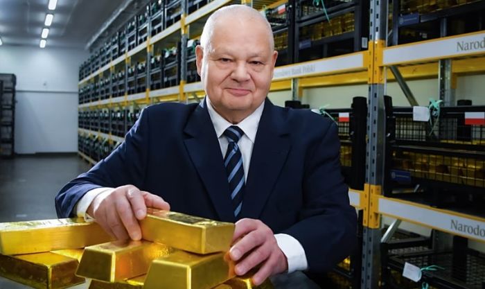 Польша алтын қорымен Еуропалық орталық банкті басып озды