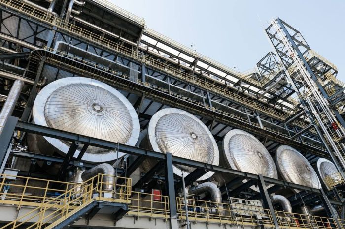 Өндіріс уақытша тоқтады: Теңіздегі апат KPI жұмысына әсер етті