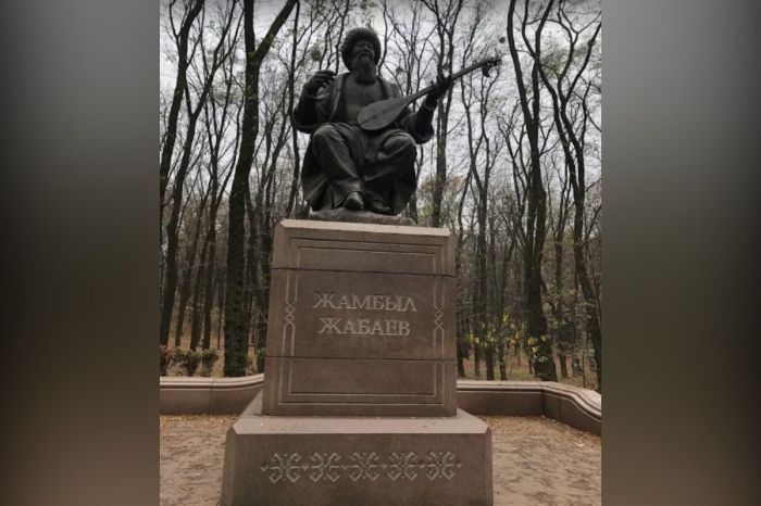 Киевте Жамбыл Жабаевтың ескерткіші сақталады