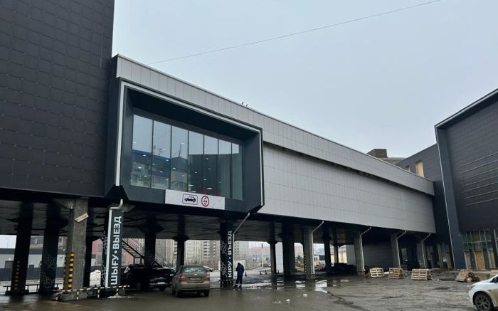 Атырауда «Infinity» сауда орталығы артындағы жер телімі құрылыс компаниясының меншігіне өтіп кеткен